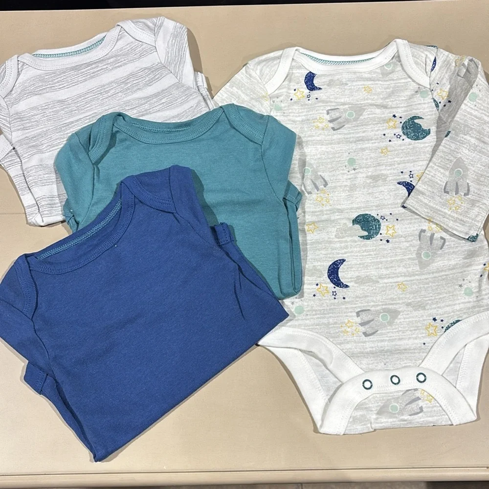 Baby 16-Piece Clothing Set in Blue and Green